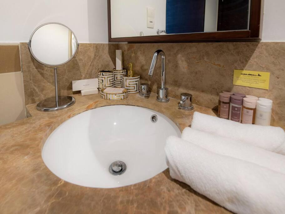 First Class 2Br With Full Burj Khalifa And Fountain View 두바이 외부 사진
