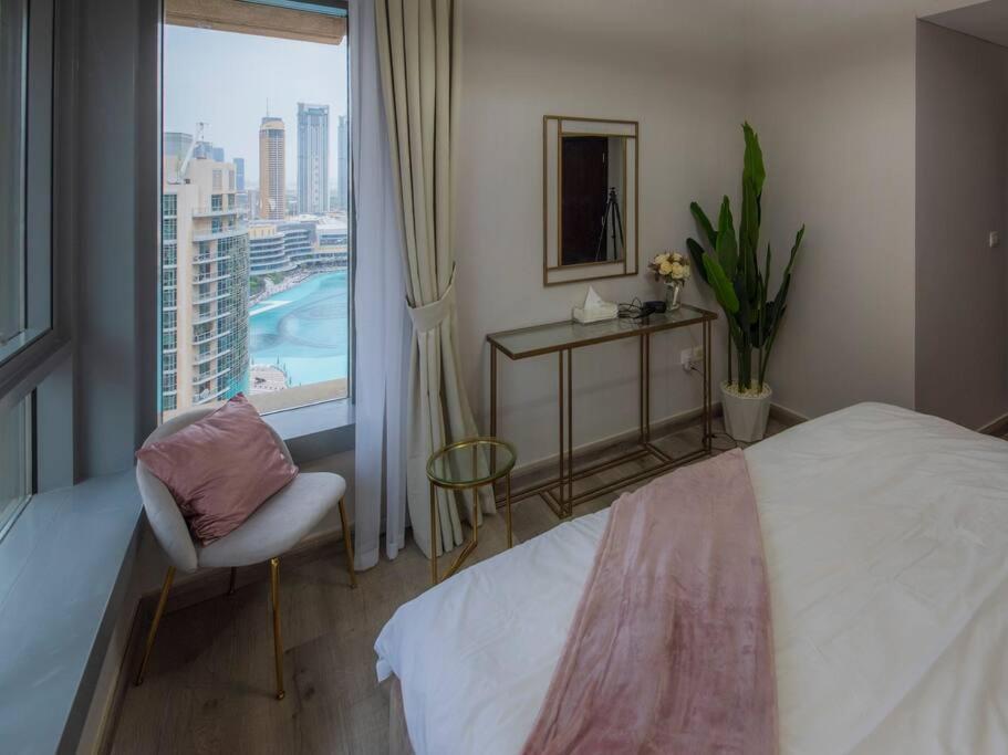 First Class 2Br With Full Burj Khalifa And Fountain View 두바이 외부 사진