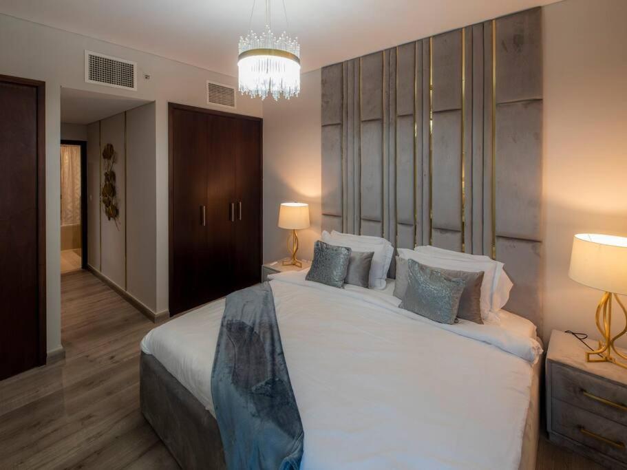 First Class 2Br With Full Burj Khalifa And Fountain View 두바이 외부 사진