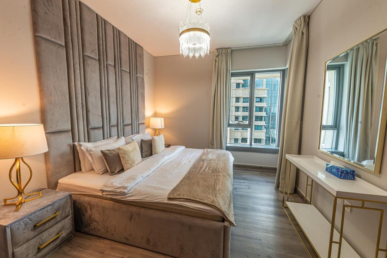 First Class 2Br With Full Burj Khalifa And Fountain View 두바이 외부 사진