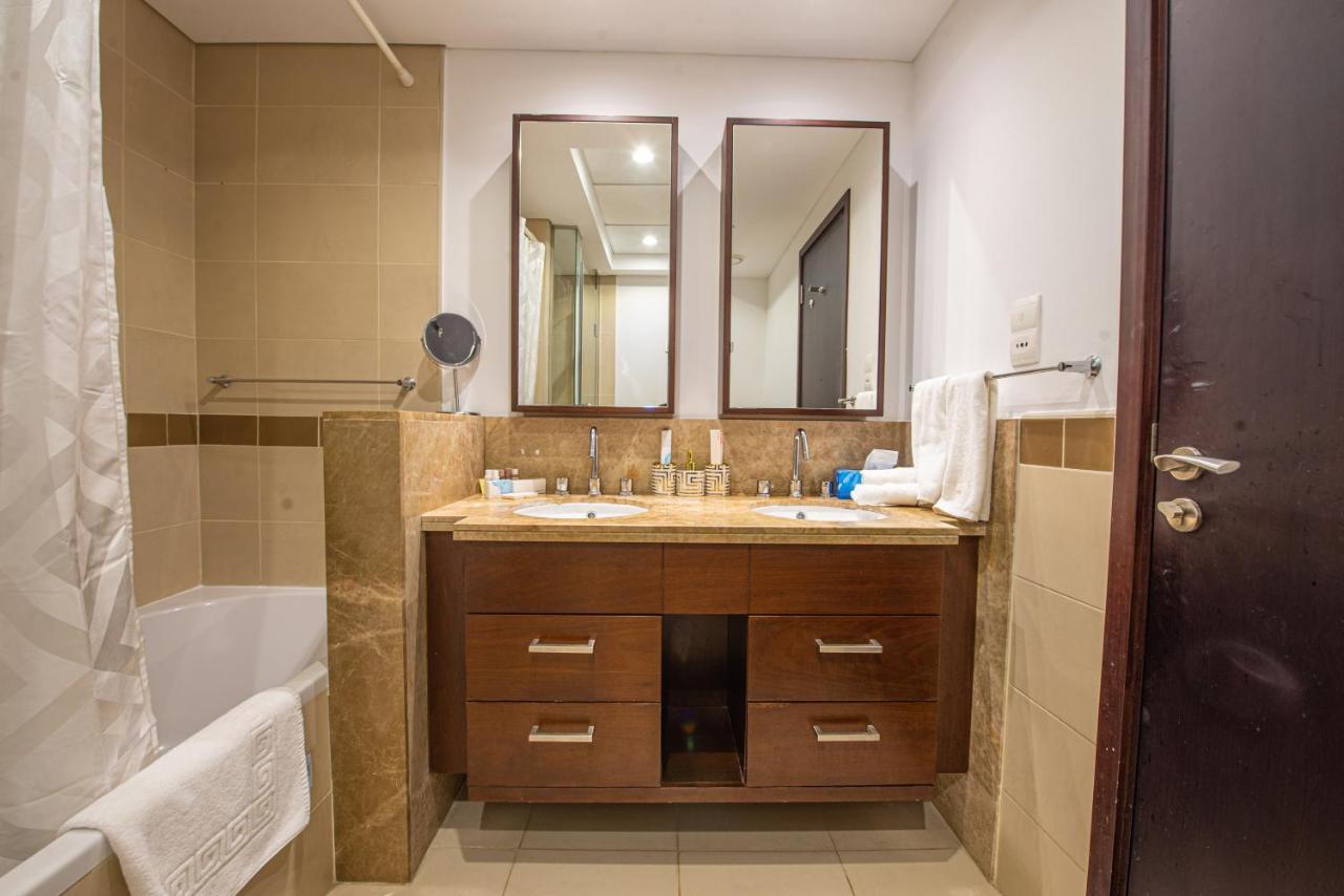 First Class 2Br With Full Burj Khalifa And Fountain View 두바이 외부 사진